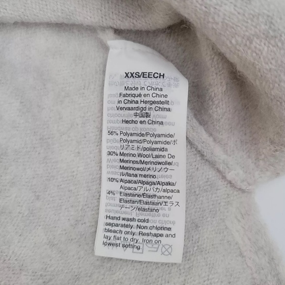 Madewell Wool blend V-Neck Sweater - Picture 4 of 4